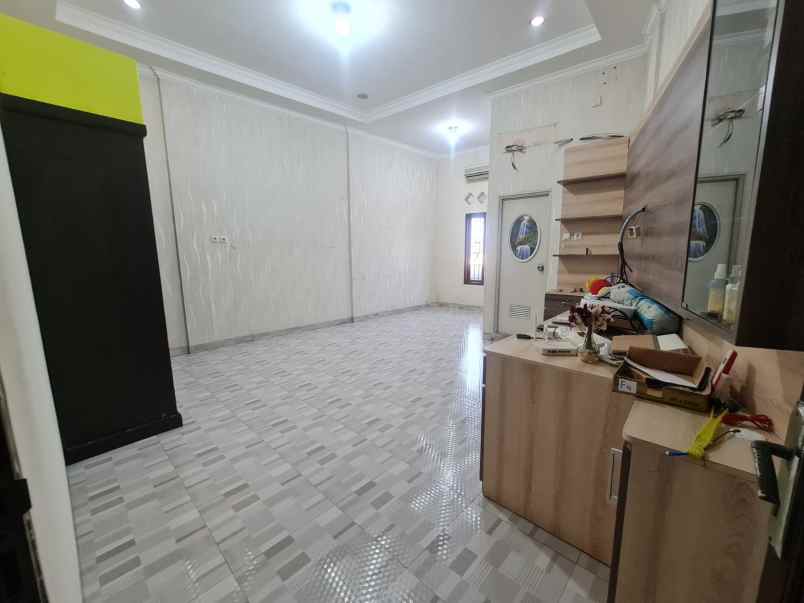 dijual ruko gudang kantor villa tomang baru kutabumi