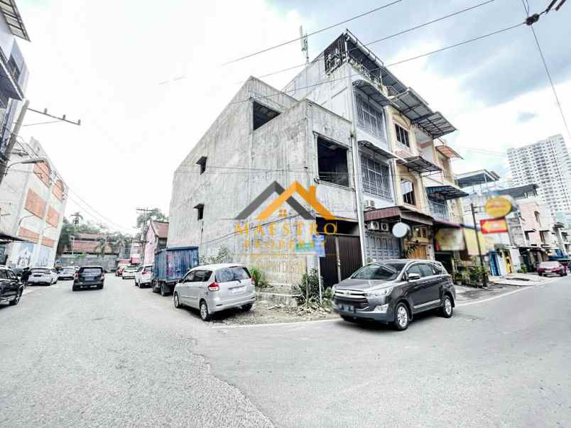 dijual ruko hook jalan bangka simpang jalan sambu