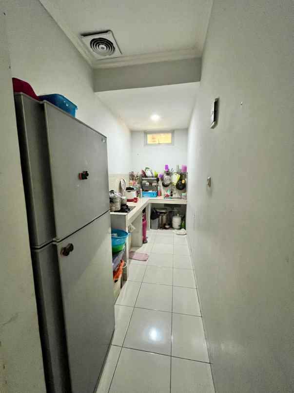 dijual rumah 1 lantai di kemang pratama 5 bekasi