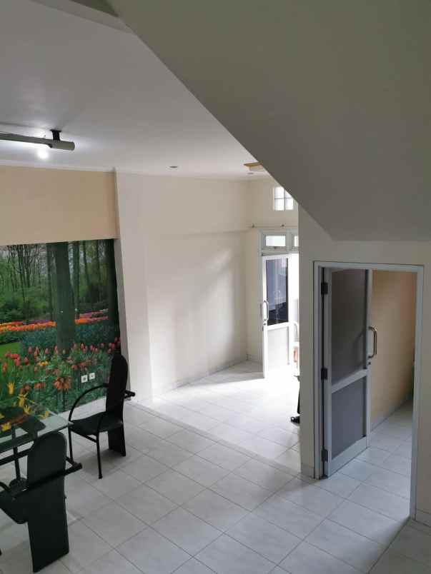 dijual rumah 2 lantai di kemang pratama 2 bekasi