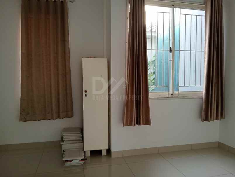 dijual rumah 2 lantai di residence one bsd city