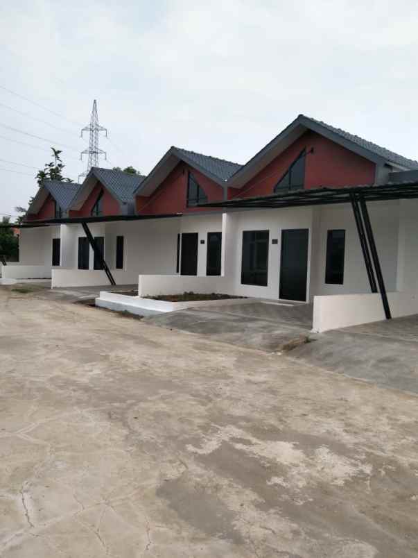 dijual rumah adiarsa tim kec karawang tim