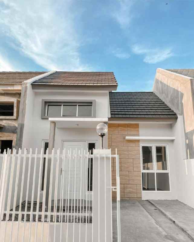 dijual rumah alana regency cemandi