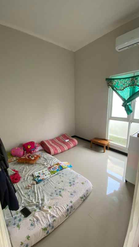 dijual rumah alana regency sedati