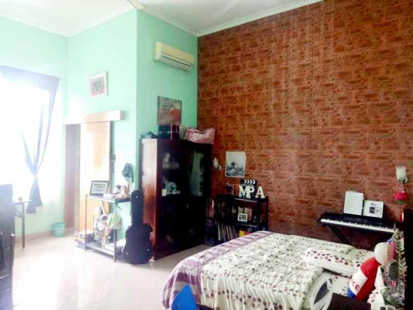 dijual rumah ampera