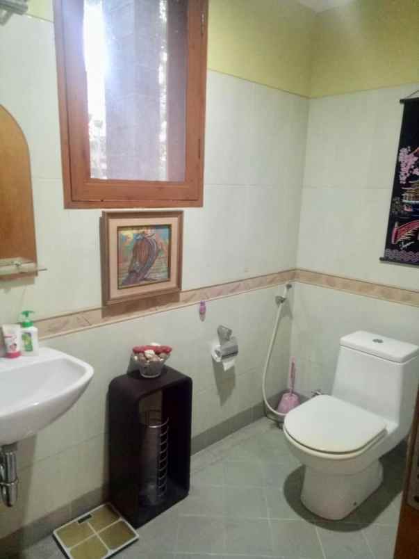 dijual rumah ampera