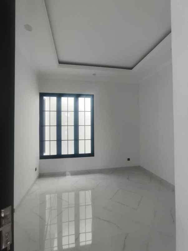 dijual rumah araya galaxy bumi permai