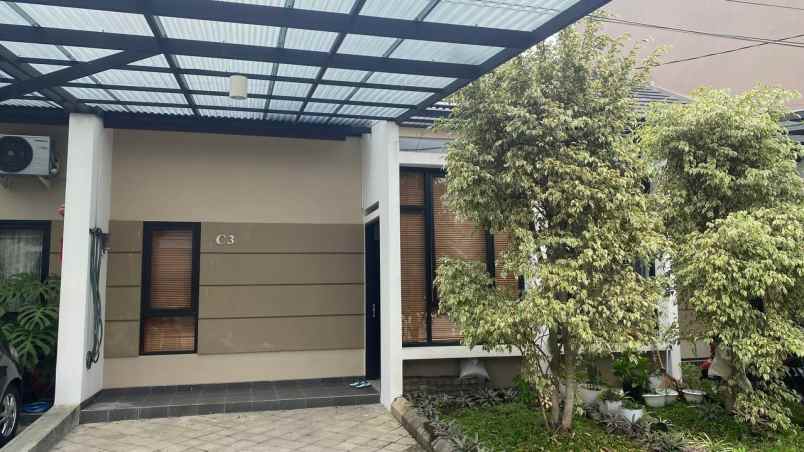 dijual rumah arcamanik