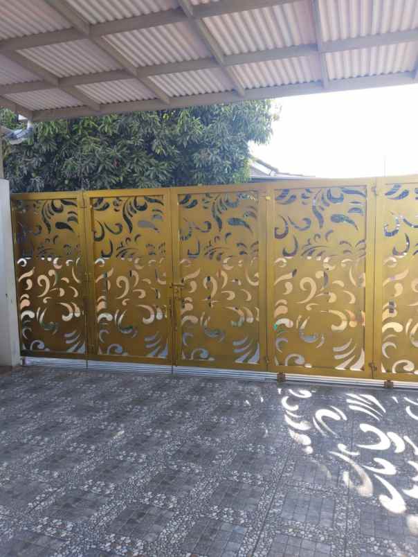 dijual rumah arcamanik