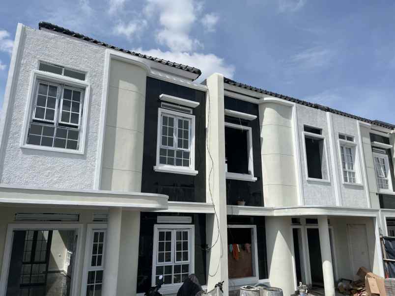 dijual rumah arcamanik kota bandung