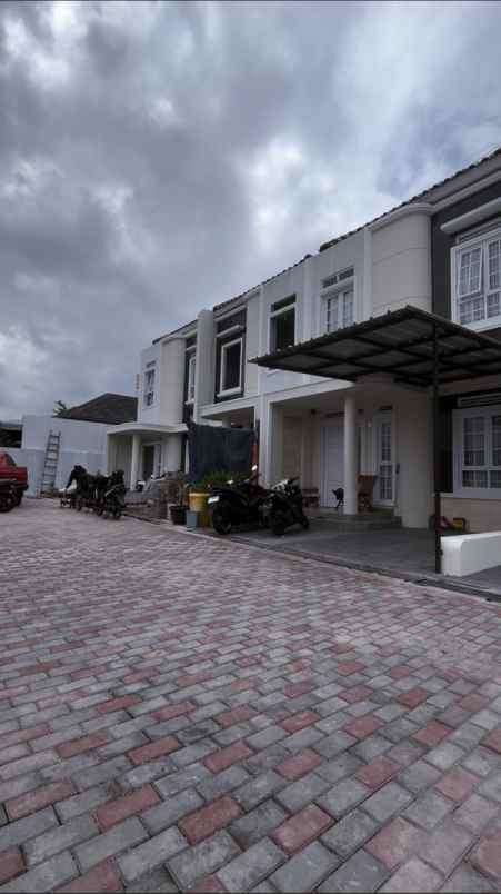 dijual rumah arcamanik kota bandung