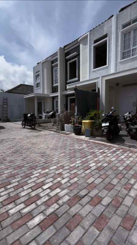 dijual rumah arcamanik kota bandung