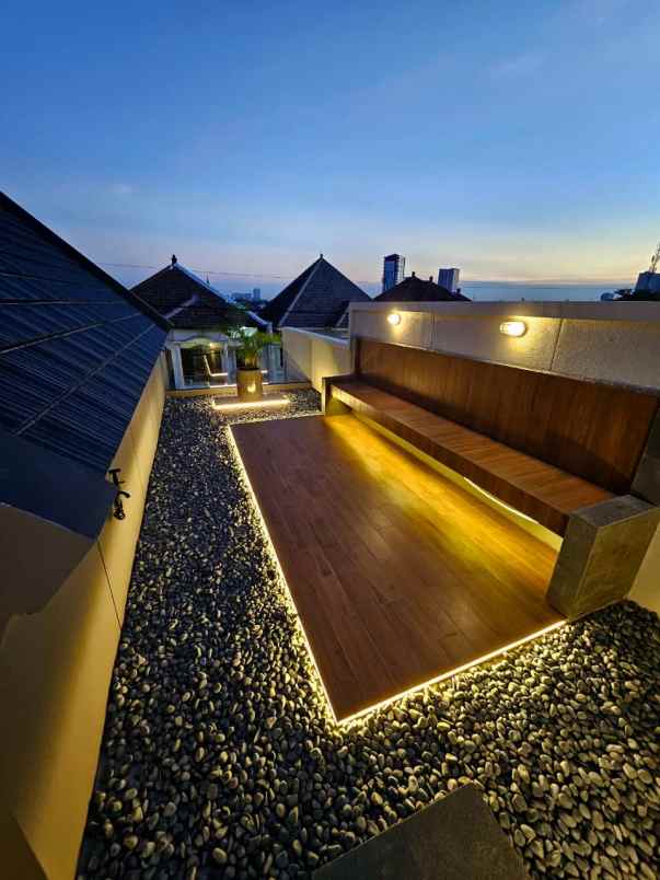 dijual rumah babatan pantai