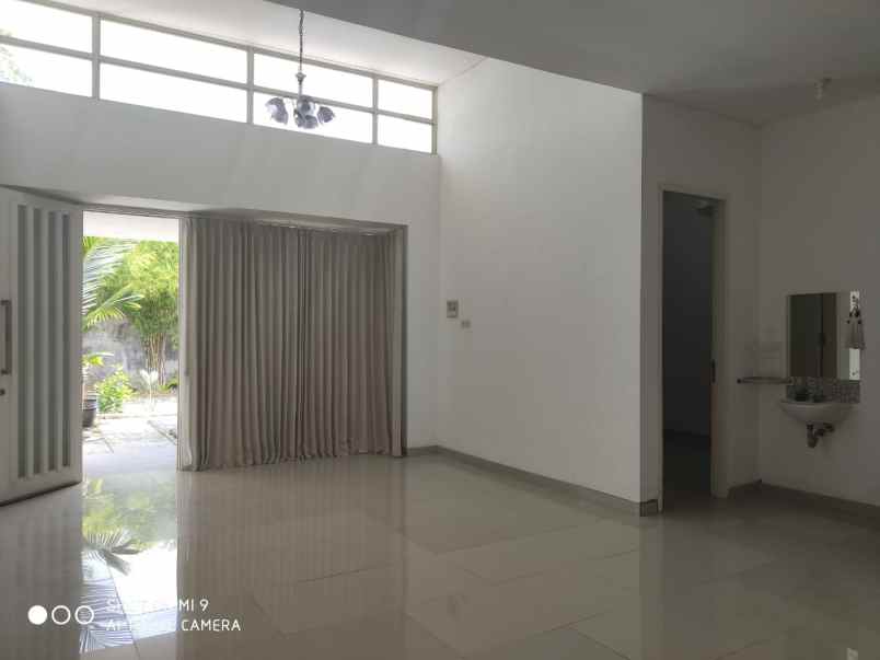 dijual rumah babatan pantai greenville