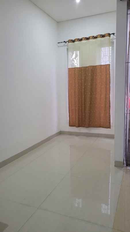 dijual rumah bagus dalam cluster cipadu jaya