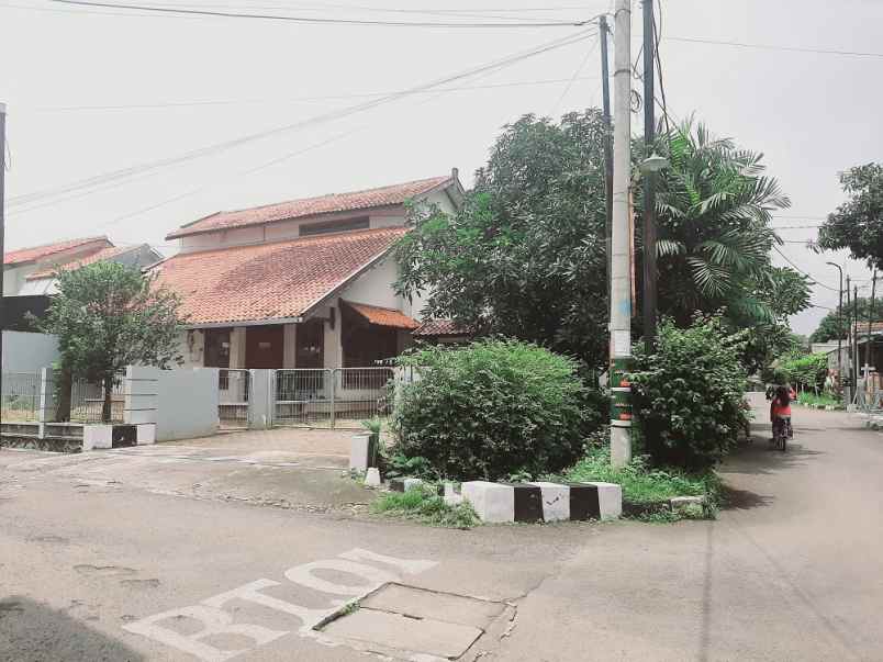 dijual rumah banyumanik