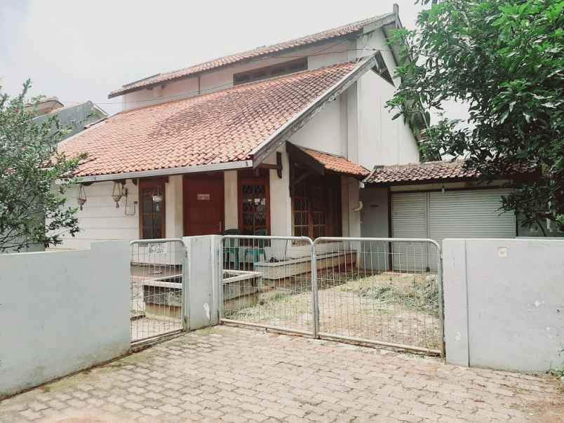 dijual rumah banyumanik