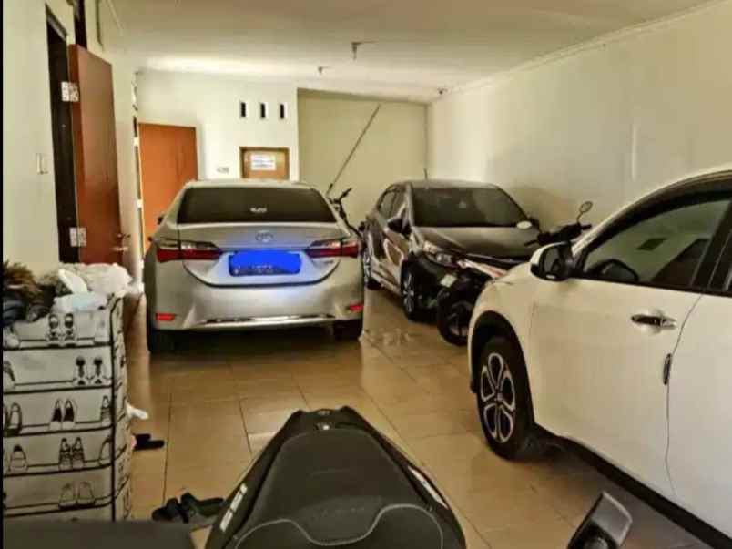 dijual rumah banyumanik