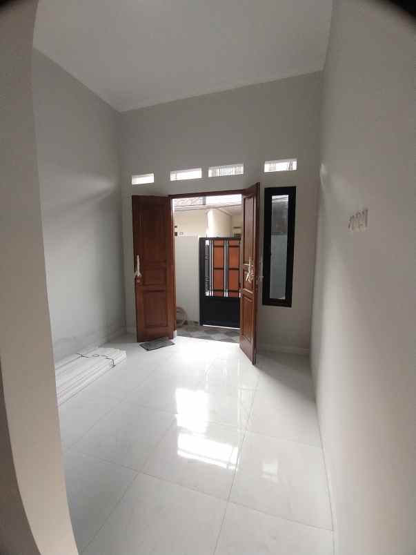 dijual rumah baru poris indah