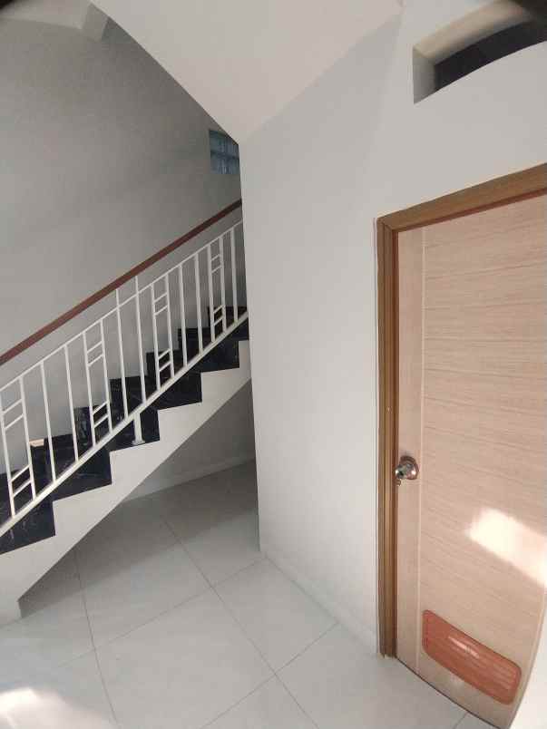 dijual rumah baru poris indah