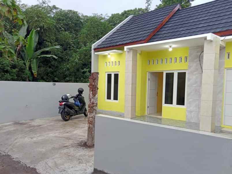 dijual rumah baru siap huni pain cantik