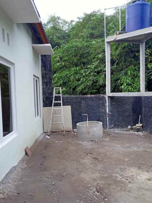 dijual rumah baru siap huni pain cantik