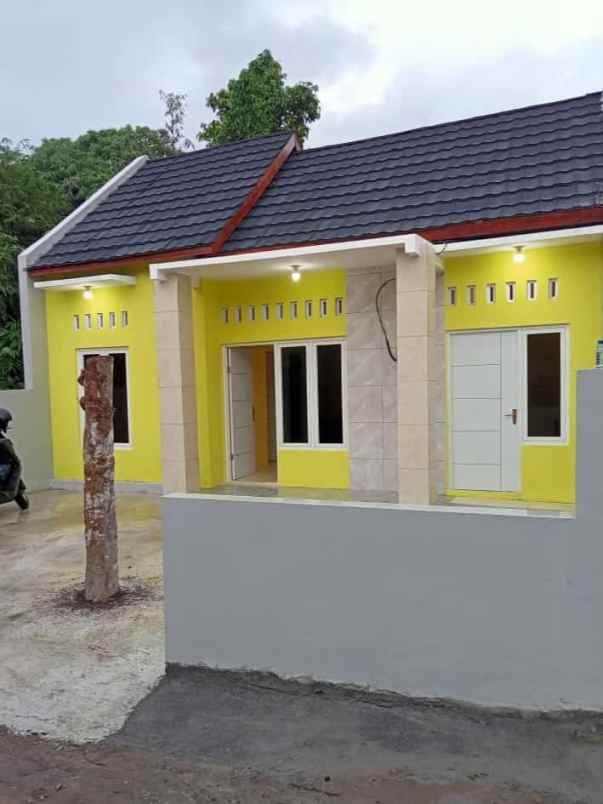 dijual rumah baru siap huni pain cantik