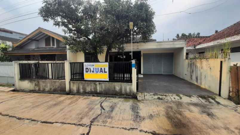 dijual rumah batu indah batununggal