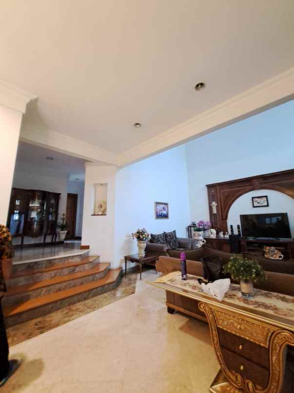 dijual rumah batununggal elok