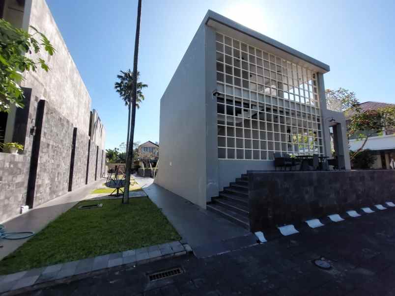 dijual rumah baturetno