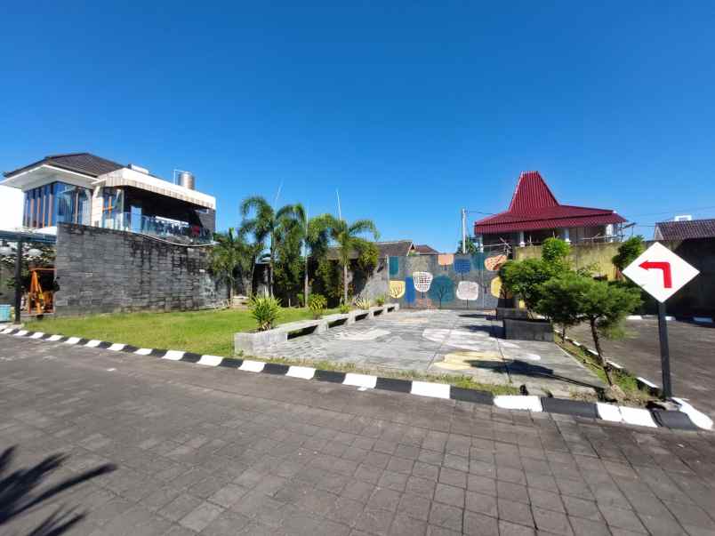 dijual rumah baturetno