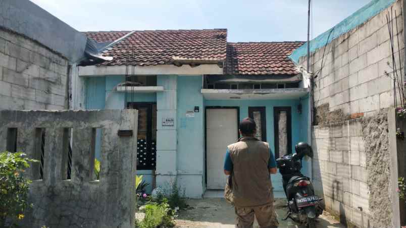 dijual rumah bekasi green city blok q