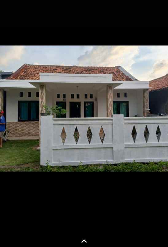 dijual rumah belakang pasar sepatan