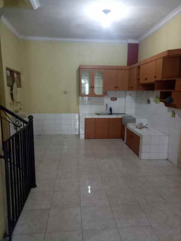 dijual rumah budi indah daan mogot