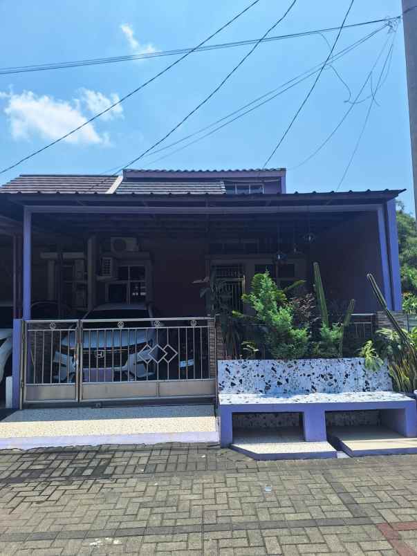 dijual rumah bukit cimanggu city pinewood