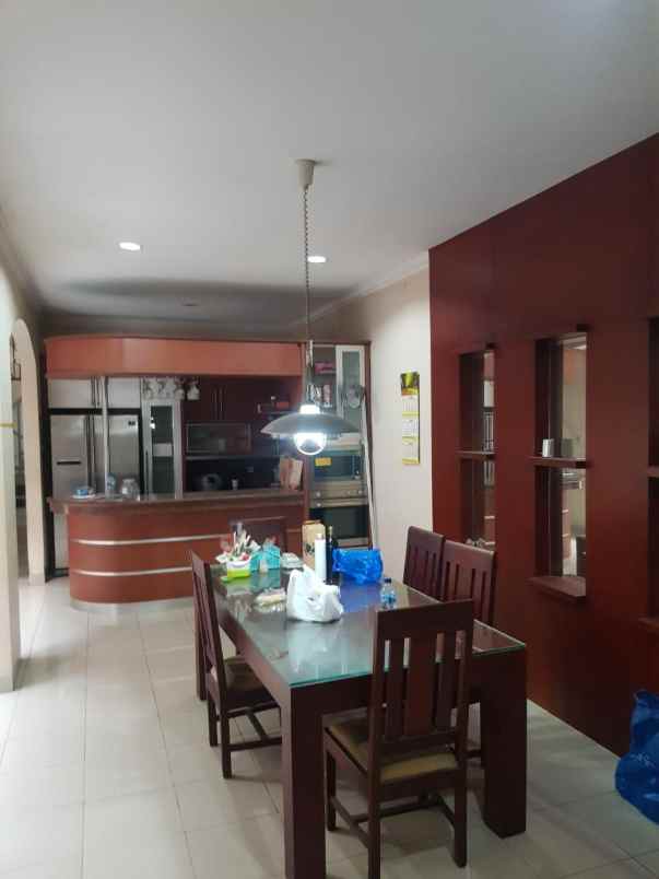 dijual rumah bukit gading mediterania