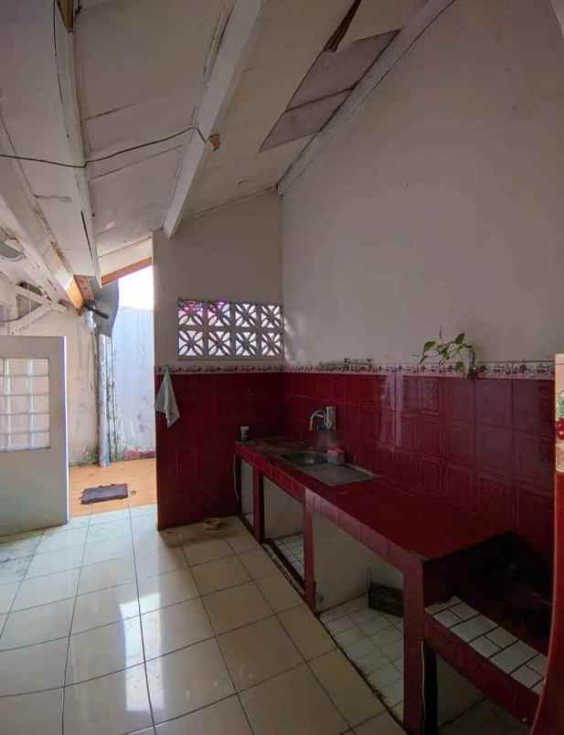 dijual rumah bukit kencana jaya