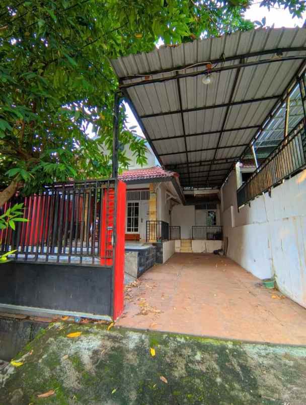 dijual rumah bukit kencana jaya