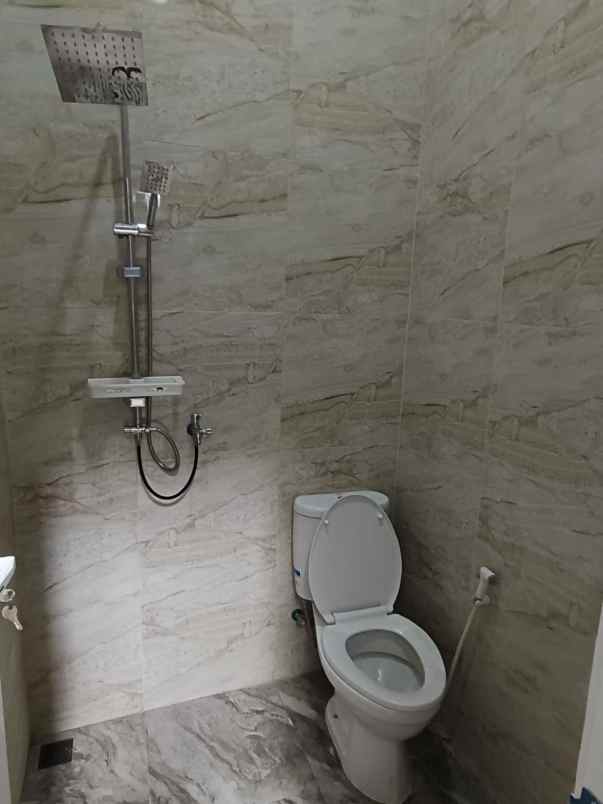 dijual rumah bulak macan permai harapan