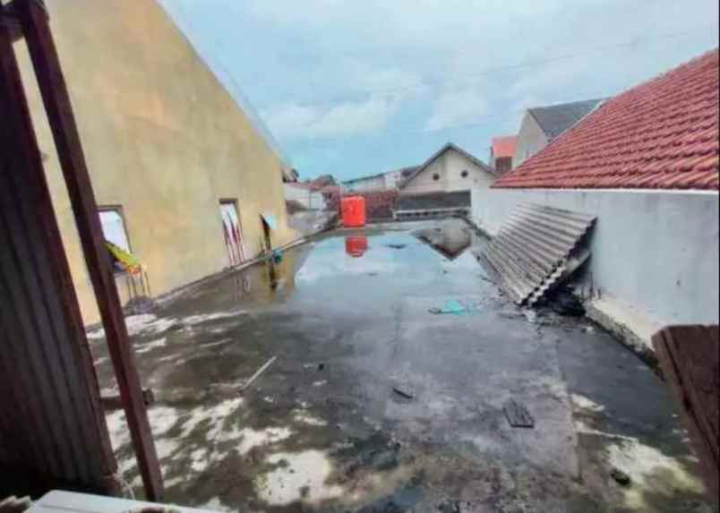 dijual rumah bulustalan