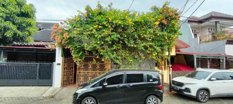 dijual rumah bumi satria kencana kota