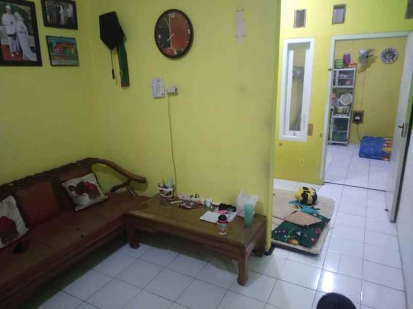 dijual rumah campaka