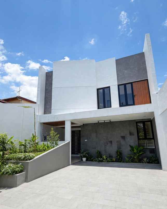 dijual rumah candi gebang
