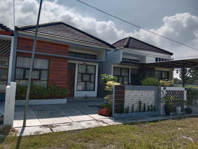 dijual rumah cantelan ketandan klaten utara