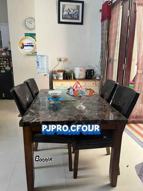 dijual rumah cantik asri di harapan indah bekasi