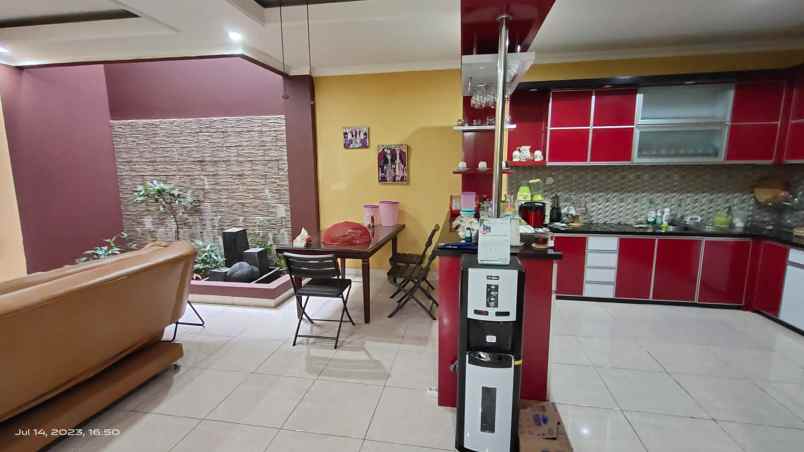 dijual rumah celebration town grand