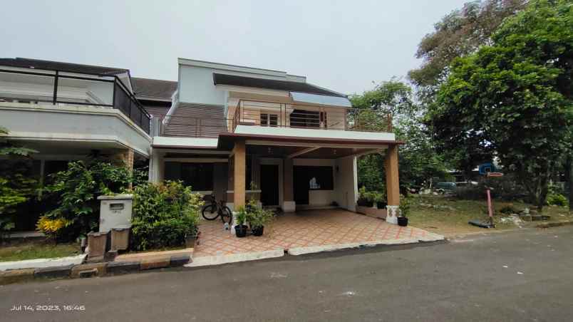 dijual rumah celebration town grand