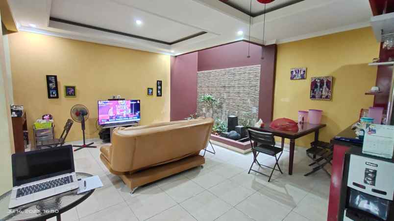 dijual rumah celebration town grand