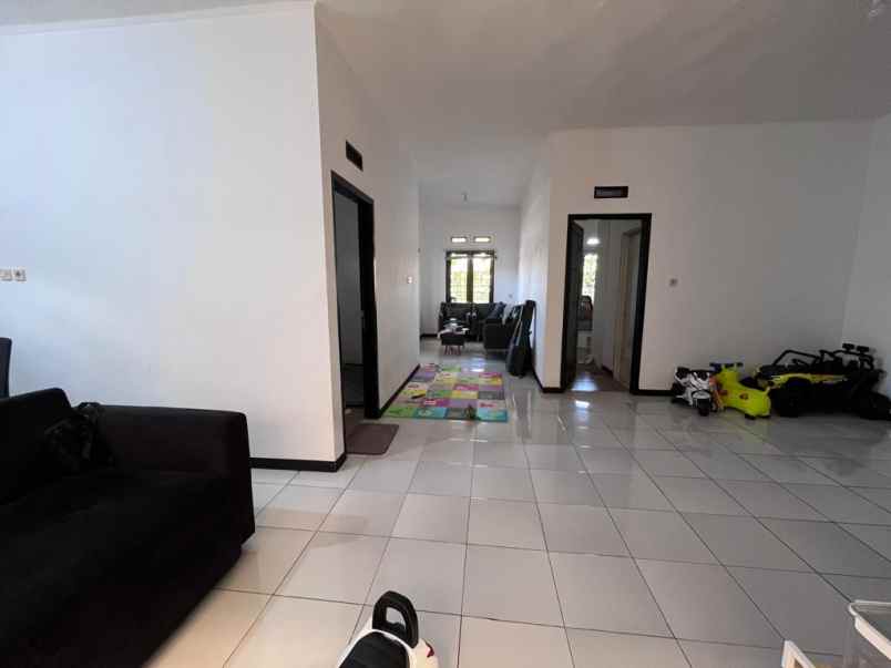 dijual rumah cibaduyut kota bandung
