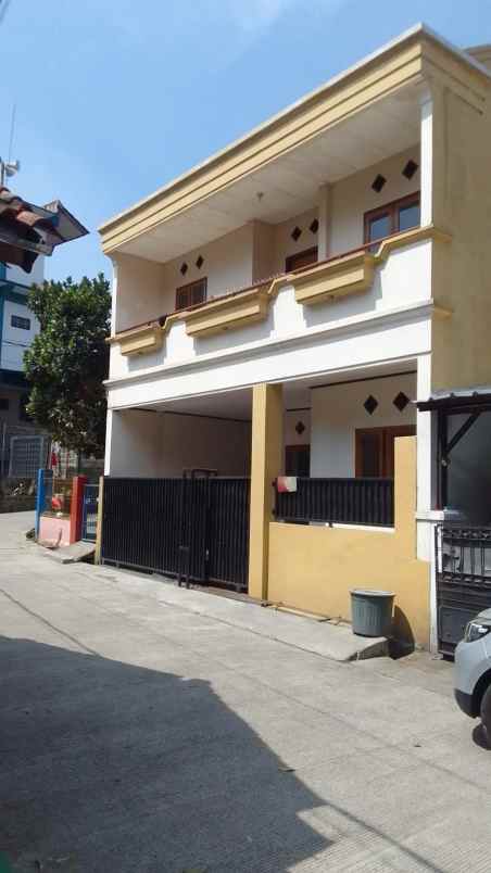 dijual rumah cihanjuang